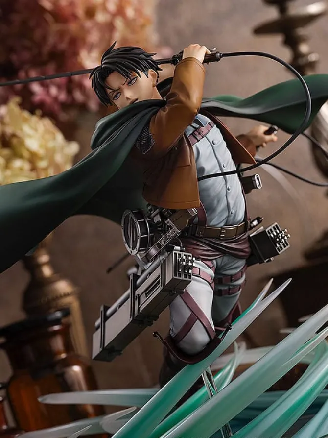 Attack on Titan - Humanity's Strongest Soldier Levi Statue: Pony Canyon