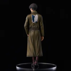 Attack on Titan - Levi Statue / Coat Style Version: Union Creative