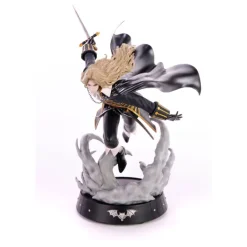 Castlevania Symphony of the Night - Alucard Statue / Dash Attack: First 4 Figures