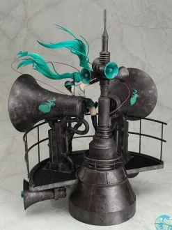 Character Vocal Series 01 - Hatsune Miku Statue - Love is War DX Version: Good Smile Company