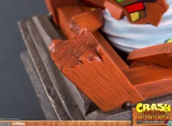 Crash Bandicoot - Aku Aku Maske Life-Size Replika: First 4 Figures