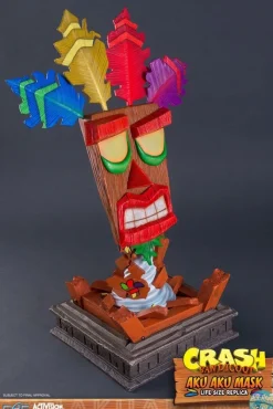 Crash Bandicoot - Aku Aku Maske Life-Size Replika: First 4 Figures