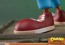 Crash Bandicoot - Crash Bandicoot Statue: First 4 Figures