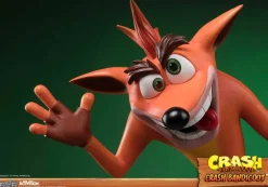 Crash Bandicoot - Crash Bandicoot Statue: First 4 Figures