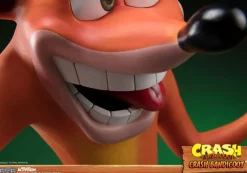 Crash Bandicoot - Crash Bandicoot Statue: First 4 Figures
