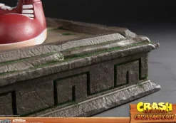 Crash Bandicoot - Crash Bandicoot Statue: First 4 Figures