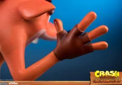 Crash Bandicoot - Crash Bandicoot Statue: First 4 Figures