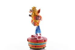 Crash Team Racing Nitro-Fueled - Crash Bandicoot Statue (Winner): First 4 Figures