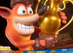 Crash Team Racing Nitro-Fueled - Crash Bandicoot Statue (Winner): First 4 Figures