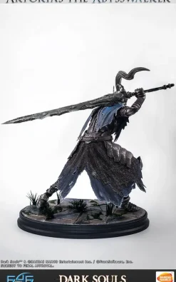 Dark Souls - Artorias der Abgrundschreiter Statue: First 4 Figures