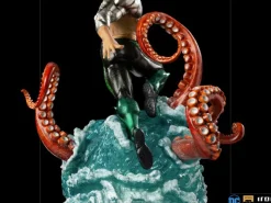 DC Comics - Aquaman Statue / Deluxe Art Scale: Iron Studios