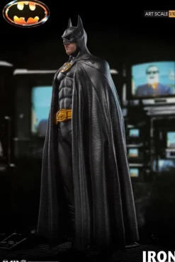 DC Comics - Batman Statue / Art Scale: Iron Studio