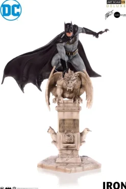 DC Comics - Batman Statue / Deluxe Art Scale: Iron Studios