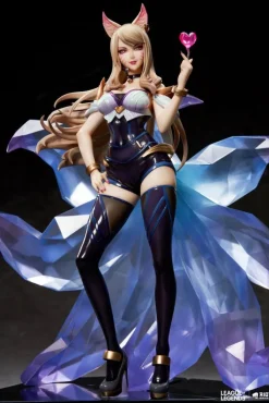 League of Legends - Ahri Statue: APEX