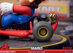 Mario Kart - Mario Statue / Standard Edition: First 4 Figures