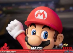 Mario Kart - Mario Statue / Standard Edition: First 4 Figures