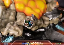 Mega Man X4 - X Finale Weapon Statue / Rising Fire: First 4 Figures