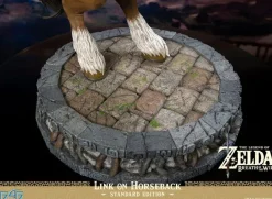 The Legend of Zelda Breath of the Wild - Link on Horseback Statue: First 4 Figures