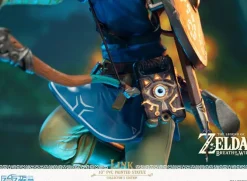 The Legend of Zelda Breath of the Wild - Link Statue / Collector's Edition: First 4 Figures