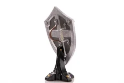 The Legend of Zelda Breath of the Wild - Hylian Shield Statue / Standard Edition: First 4 Figures