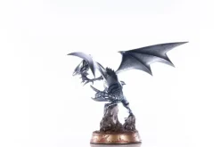 Yu-Gi-Oh! - Blue-Eyes White Dragon Statue / Silver Edition: First 4 Figures